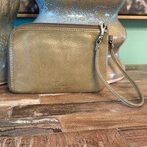 Fossil Olive Green Leather Wristlet Clutch